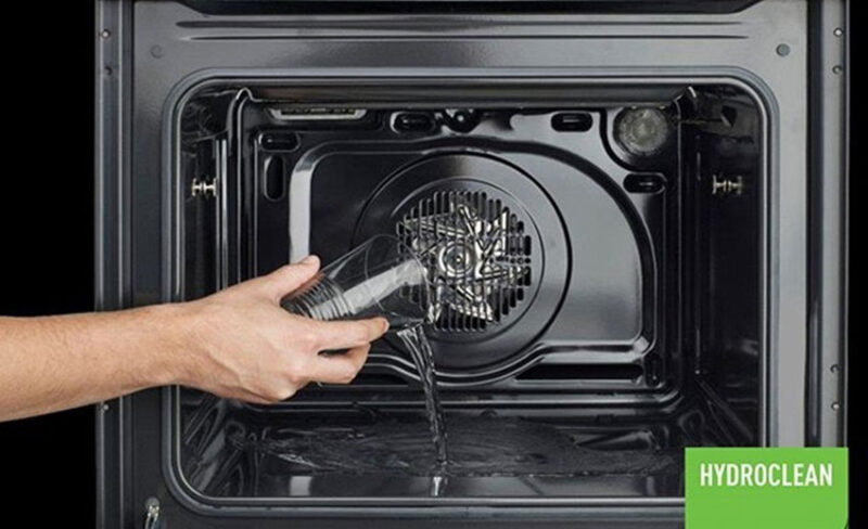 Lò nướng Teka HL 940 - cao cấp chính hãng 11 lam sach lo nuong teka hl940 hydroclean - Lò nướng Teka HL 940 - cao cấp chính hãng