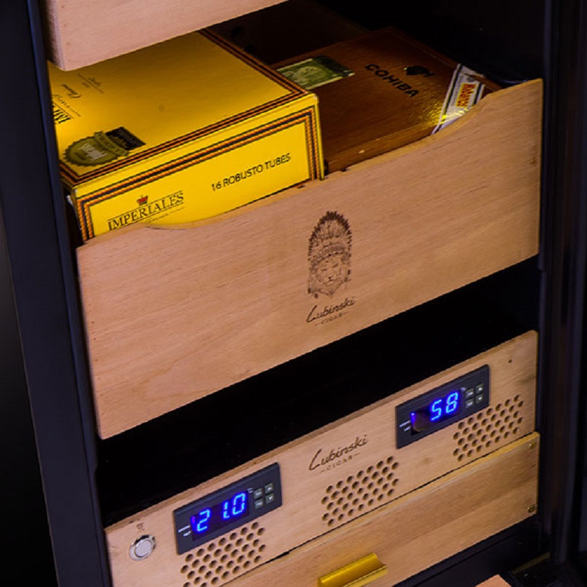 Tủ điện bảo quản xì gà Lubinski RA333 Bang-dieu-khien-9