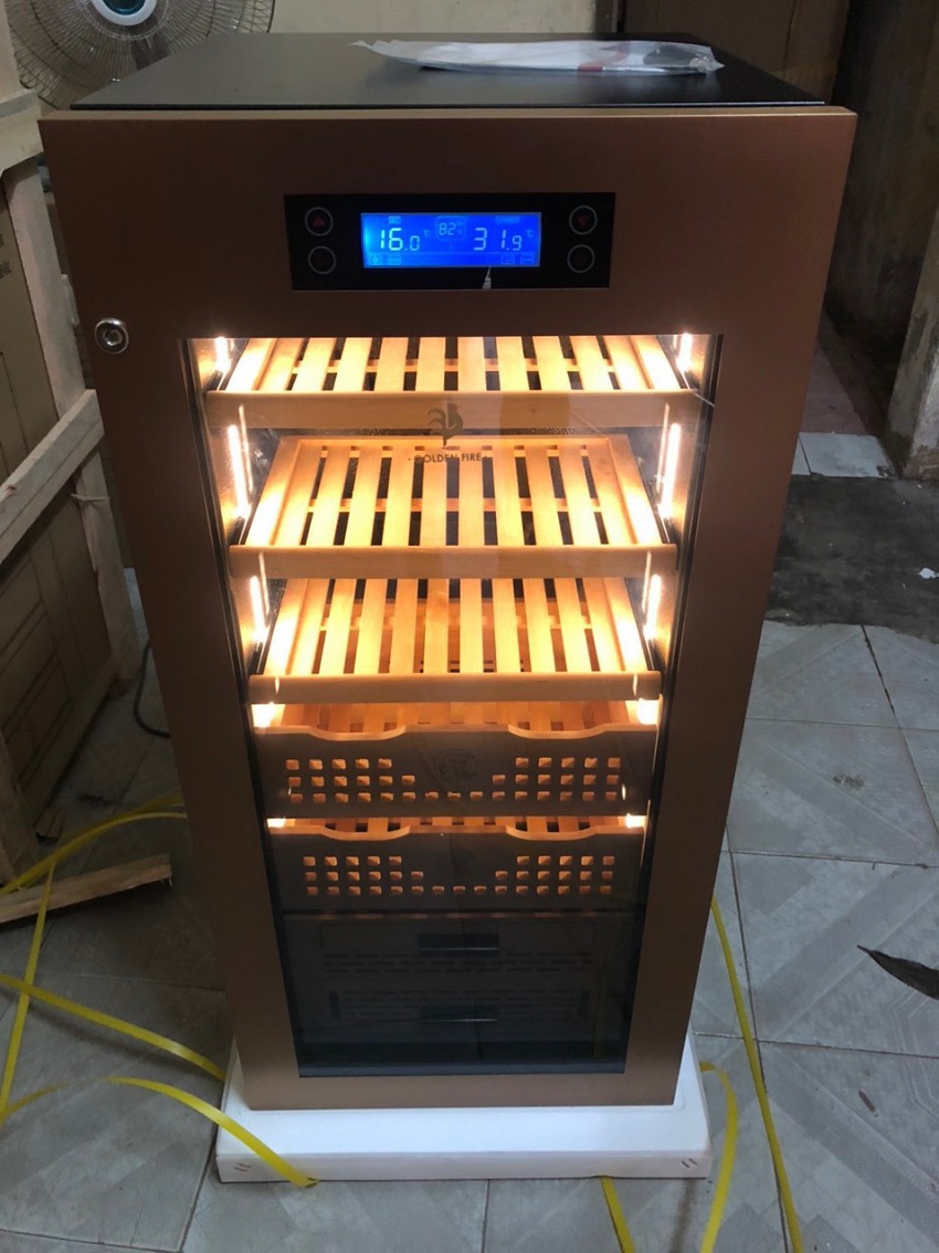 Tủ điện bảo quản giữ ẩm xì gà Lubinski RA778 bán tại Hà Nội, hcm Hinh-anh-thuc-te-Lubinski-RA-778