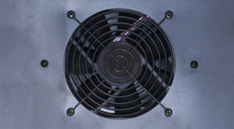 Tủ rượu vang Kadeka KA143T - 3 vùng nhiệt độ độc lập 18 Quạt điều phối hơi lạnh