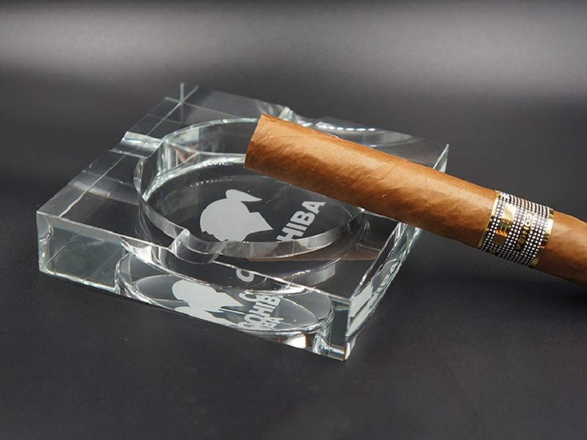 Gạt tàn pha lê 4 điếu Cohiba SL 600, phụ kiện xì gà chính hãng Gat-tan-cohiba-4-dieu