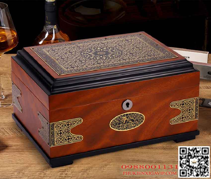 Có nên mua hộp bảo quản xì gà không? 10 hop u bao quan lubinski ra 933 go - Có nên mua hộp bảo quản xì gà không?